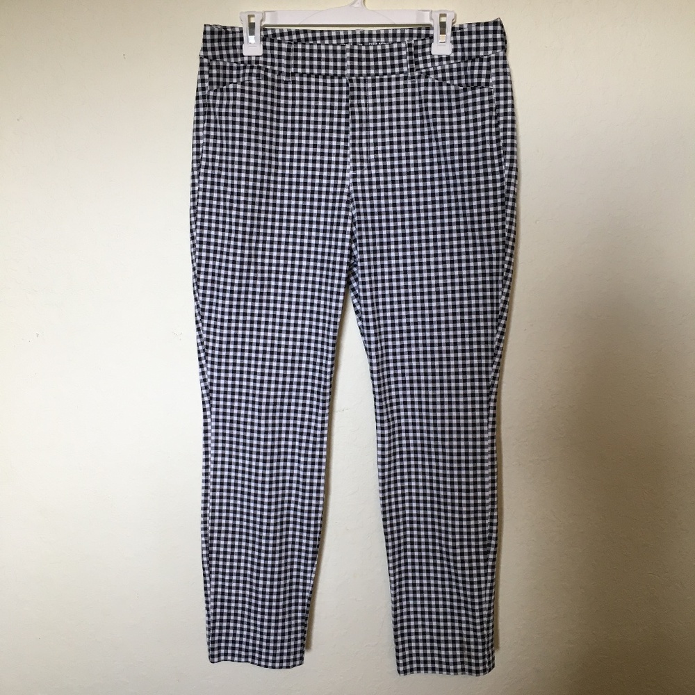 Old Navy women's pixie skinny black and white gingham ankle pants. Size 12